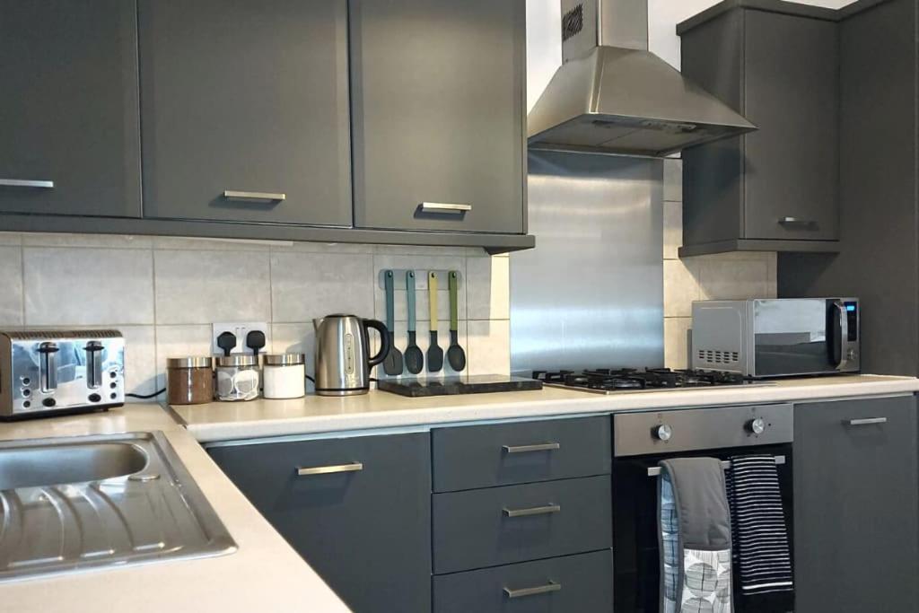 2 Bedroom City Centre Duplex Apt Preston  Exterior photo